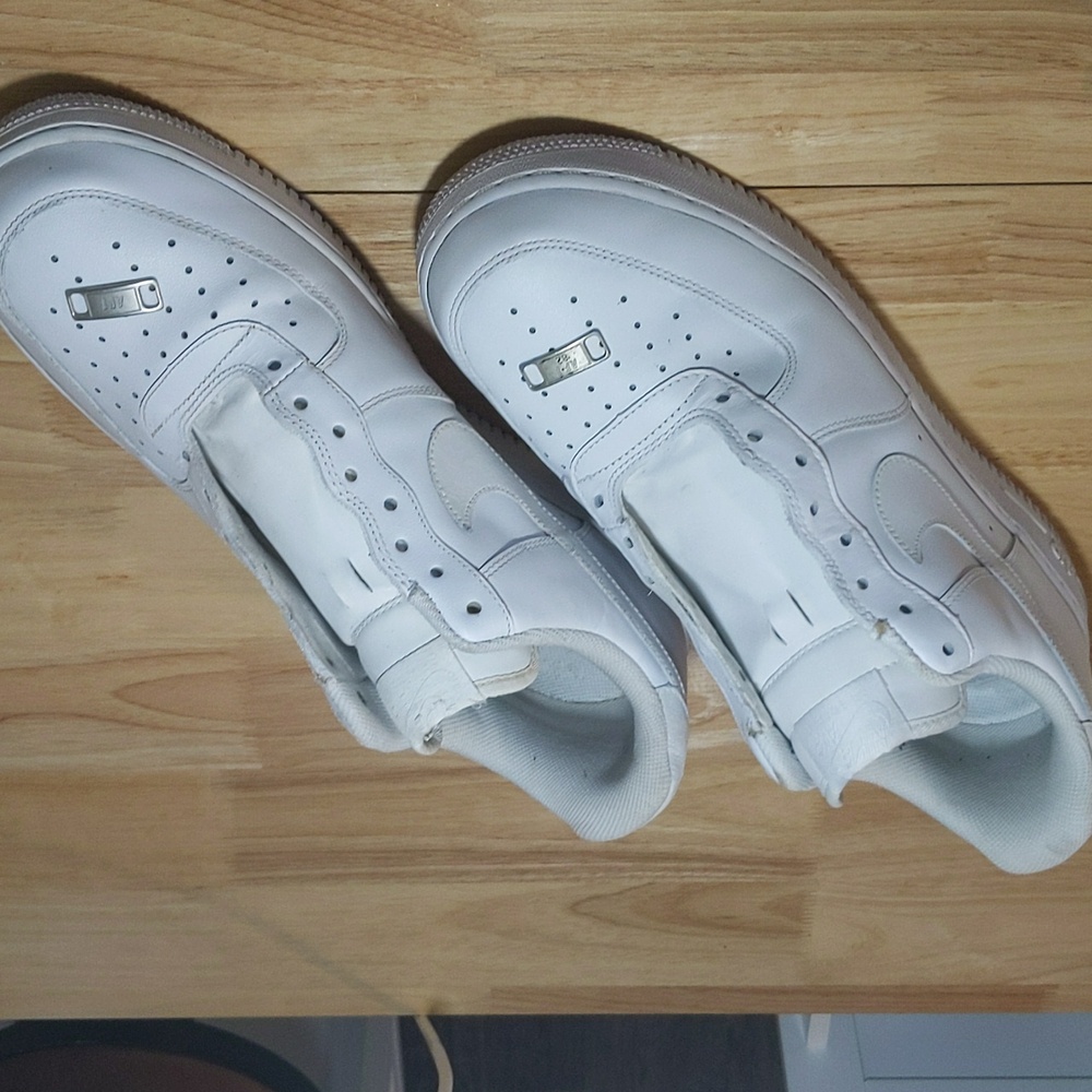 White Nike Air Force 1